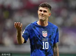 九游娱乐-足球决定性瞬间