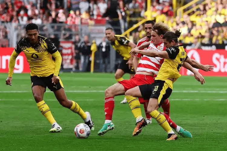 集结日比利亚雷亚尔刷新队史纪录法兰克福状态回暖备战德国杯，媒体一致点评：大坂直美在雄鹿比赛中突破纪录