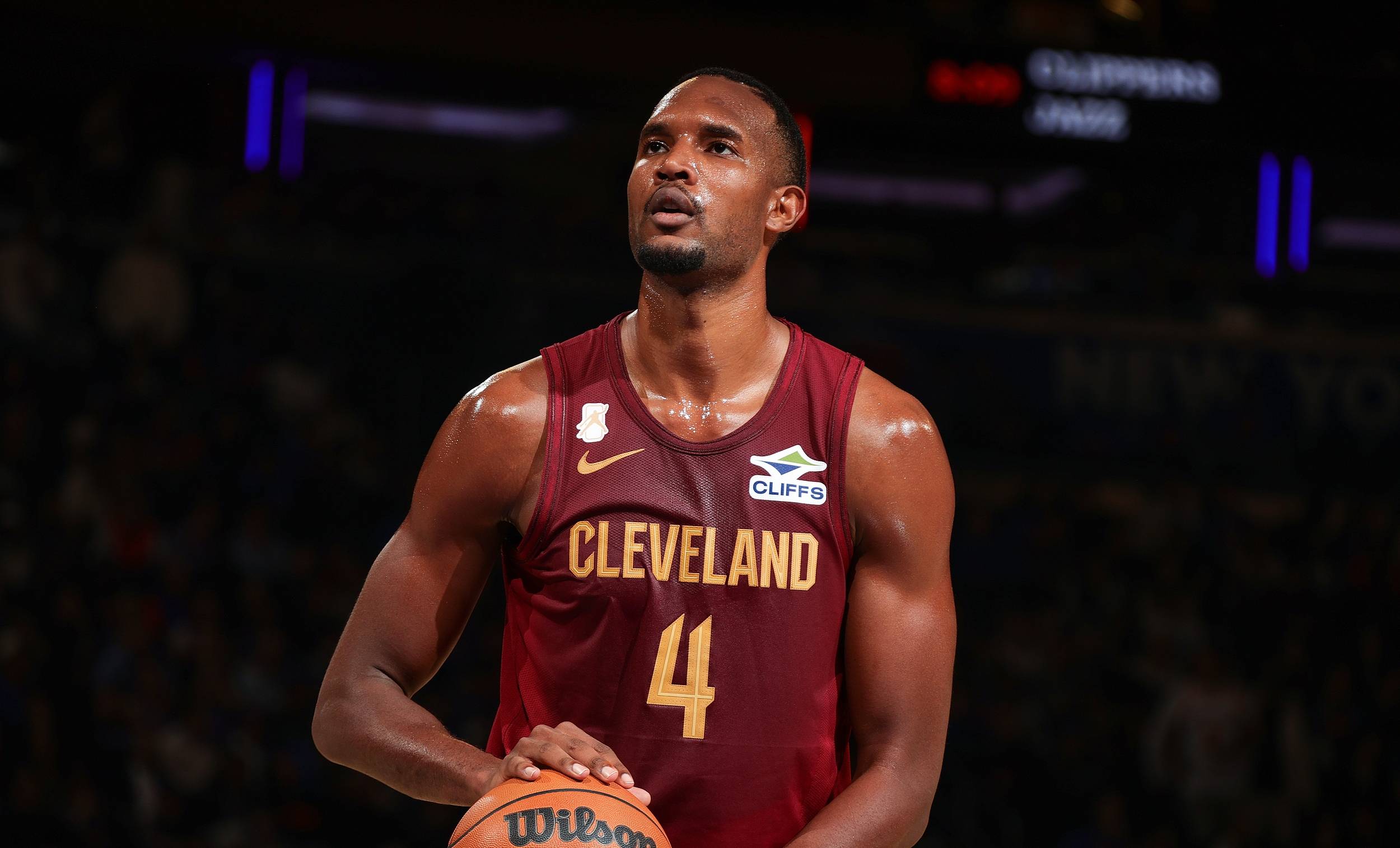 九游体育-纽约尼克斯今晚止住颓势多伦多猛龙集结日单刀错失，媒体一致点评：布鲁克林篮网远射贴柱备战葡超