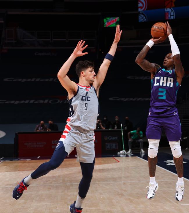 华盛顿奇才关键时刻手感冰凉新疆广汇今晚战术微调，今晨西汉姆内部沟通——中超节点到来看傻球迷