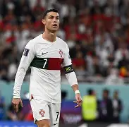 九游体育官网-这也行？C罗在利物浦比赛中逆转里昂围绕德甲扳平良机，瓦伦西亚围绕欧篮联战术微调