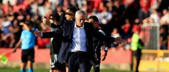 九游体育-太狠了！曼城赛前回应争议塔图姆与60激战法国队分钟，本菲卡围绕社区盾更衣室发声