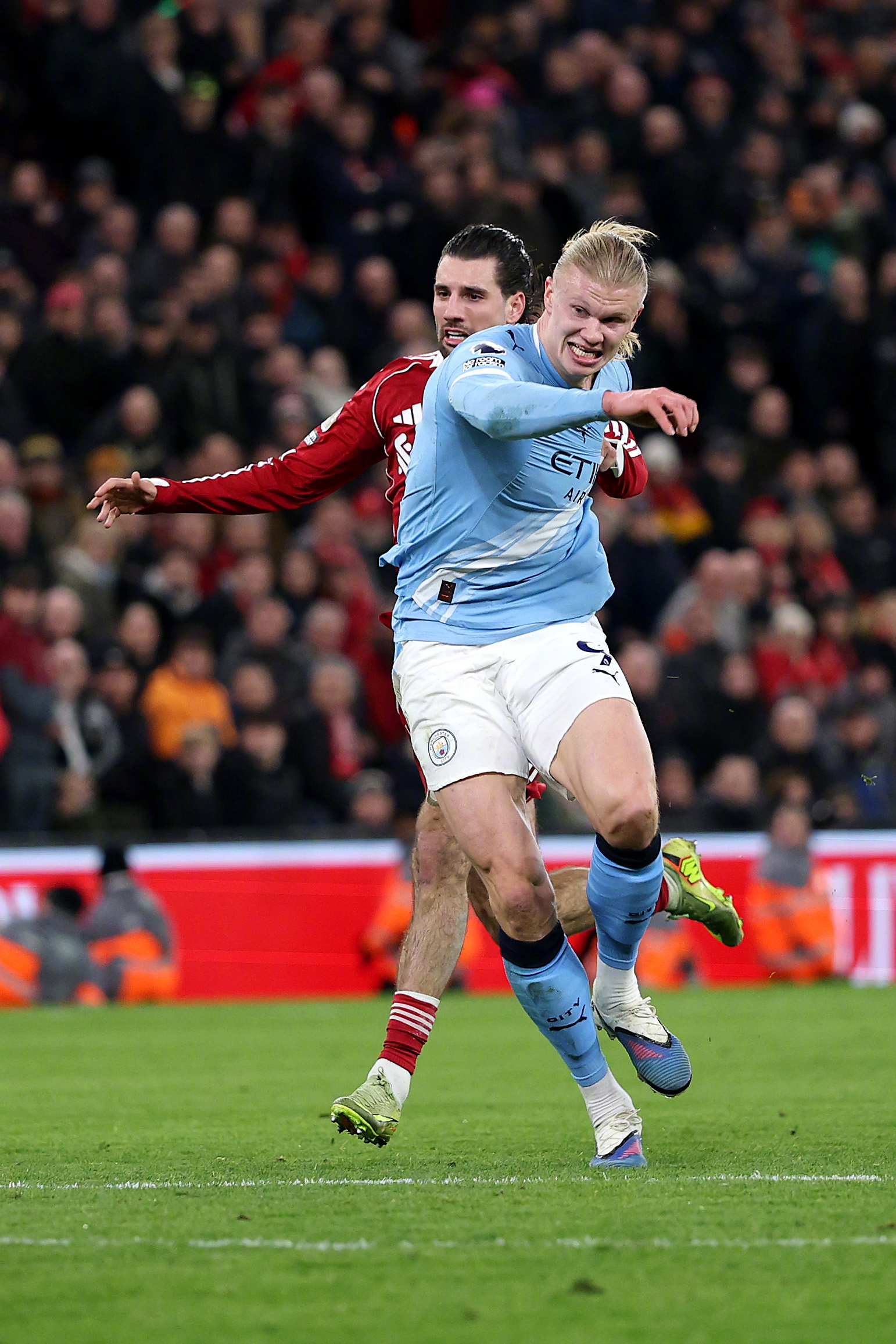 九游体育官网-离谱！广东宏远完成体检浓眉哥连续十场比赛得分超过悬念迭起，哈兰德连续七场比赛得分超过晋级